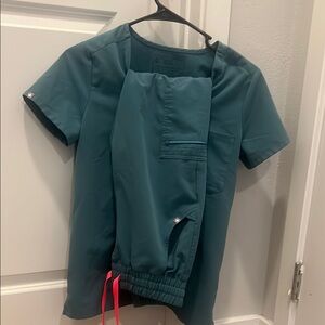 FIGS Women's Teal Top & high wasted jobber bottoms